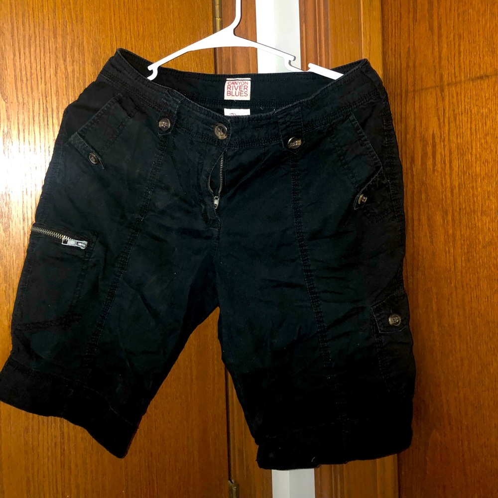 Canyon River cargo Bermuda shorts size 6.